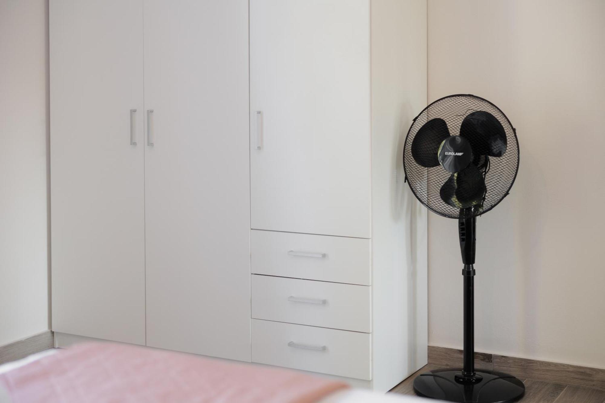 Sundial House Appartement Pouládes Buitenkant foto